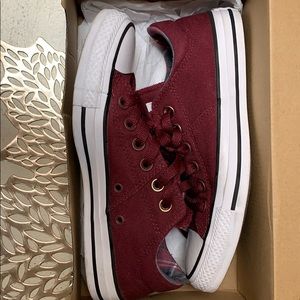 Converse (Maroon)